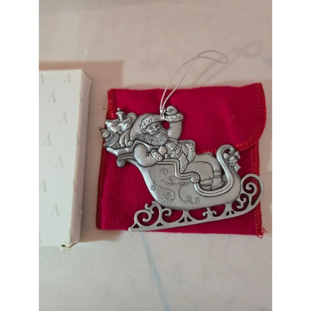 Avon Ornament Christmas 1995 Commemorative Goldtone w/ box and bag